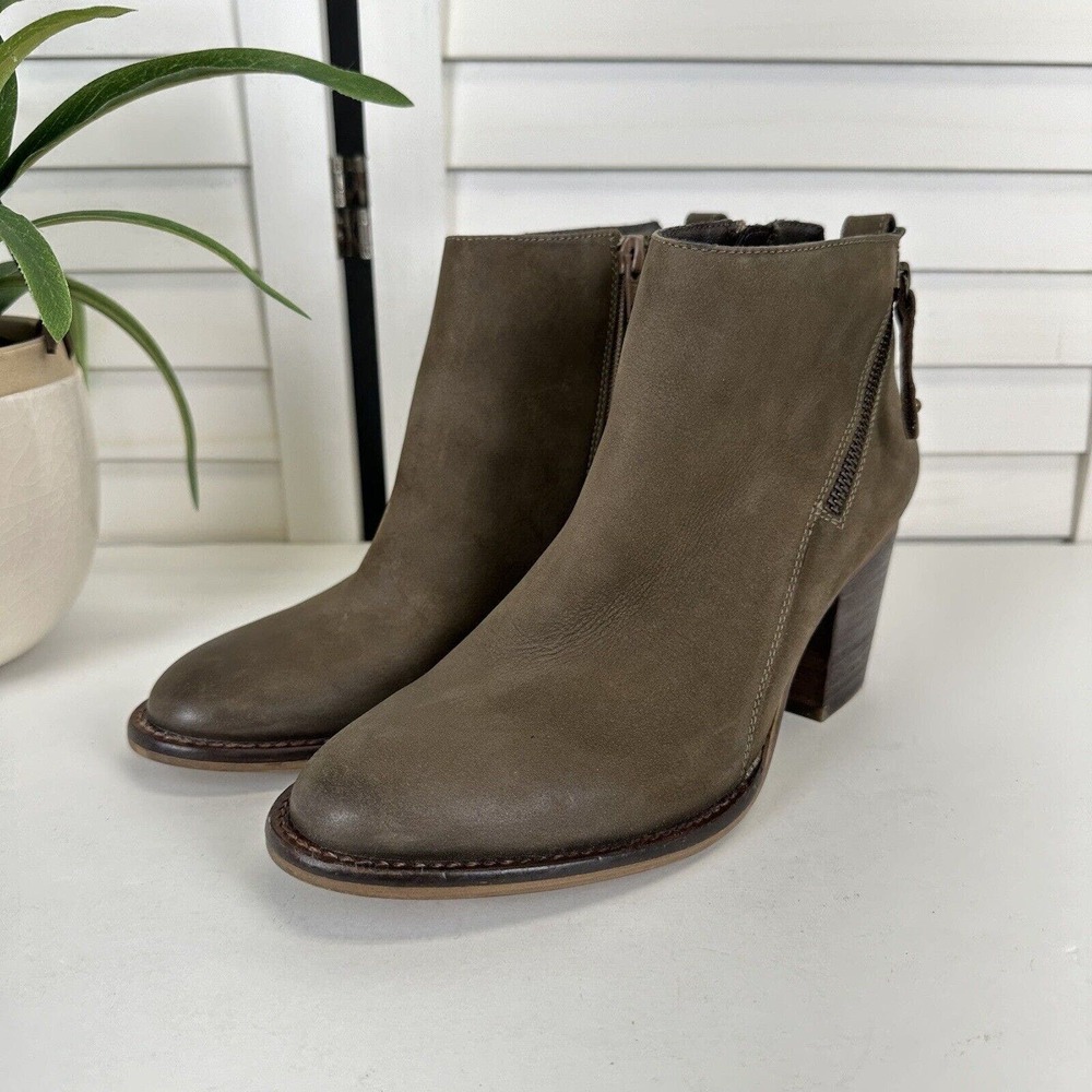 Blondo Nivada Waterproof Booties Ankle Zip Boots Taupe Brown Stacked Heel Size 9